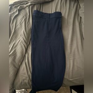 Maurices Dark Blue Navy “I Am Smart” Capris. Excellent Condition.